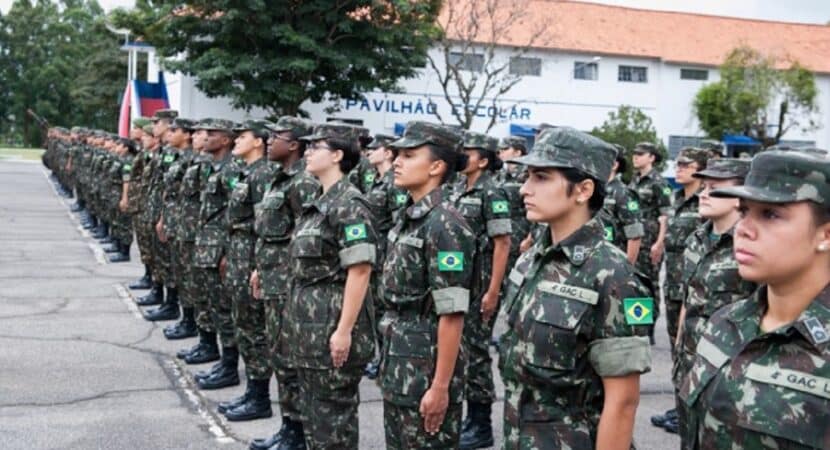 Concurso Militar: ESFCEX, IME, ESSEX e ESSLOG estão com editais abertos para concursos destinados às mulheres interessadas em seguir carreira militar em 2023